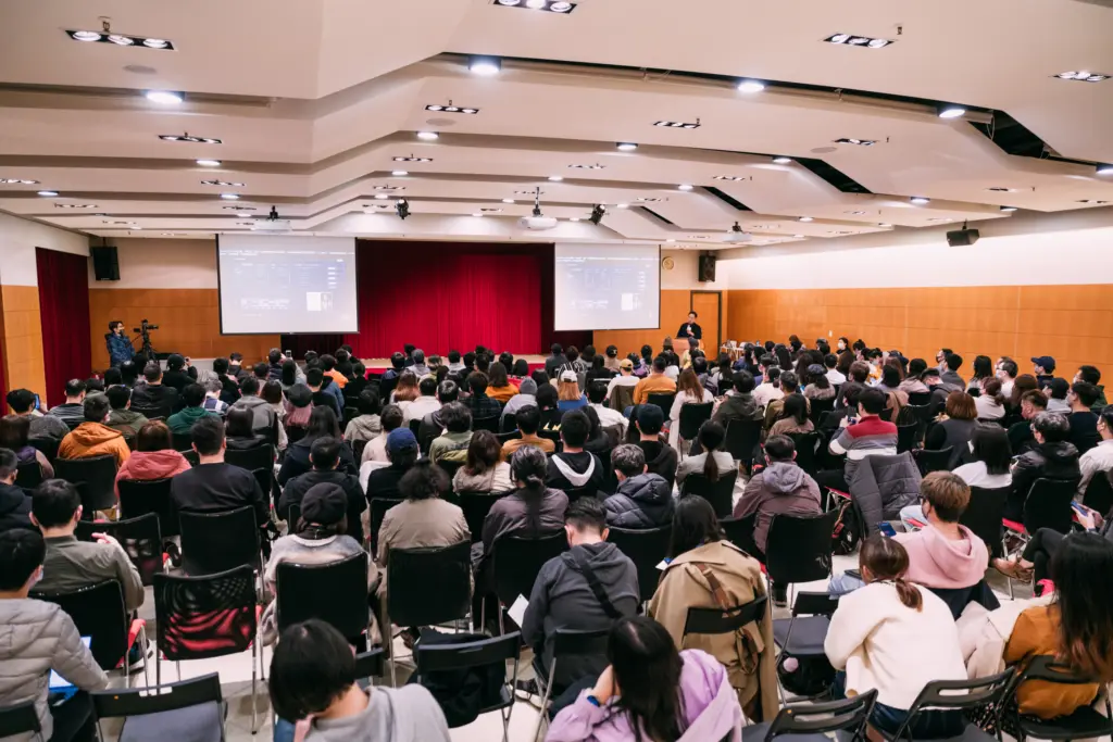 AIGC 工作流發表會現場,AI 企業導入實戰分享